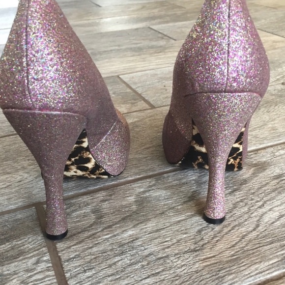 EUC Betsey Johnson Rose Glitter Platform Heels sz8 - Picture 3 of 5